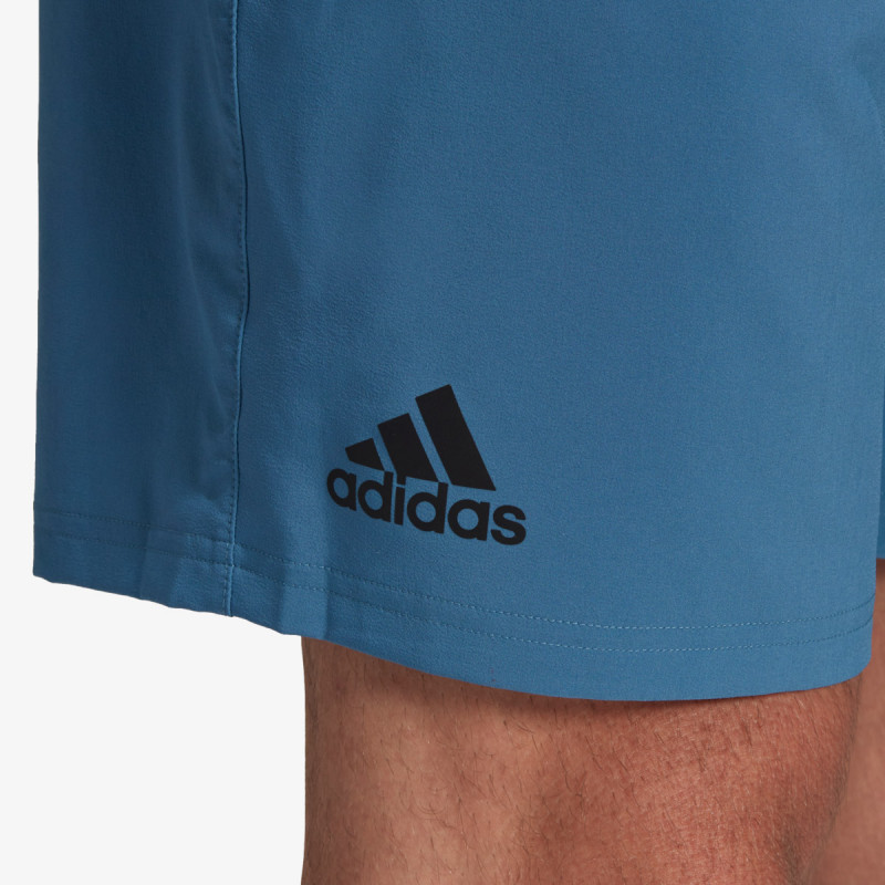 adidas CLUB 