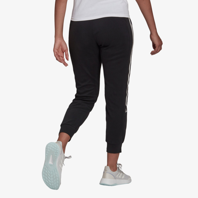 adidas AEROREADY 