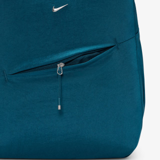 Nike Aura 
