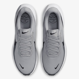 Nike NIKE REVOLUTION 8 