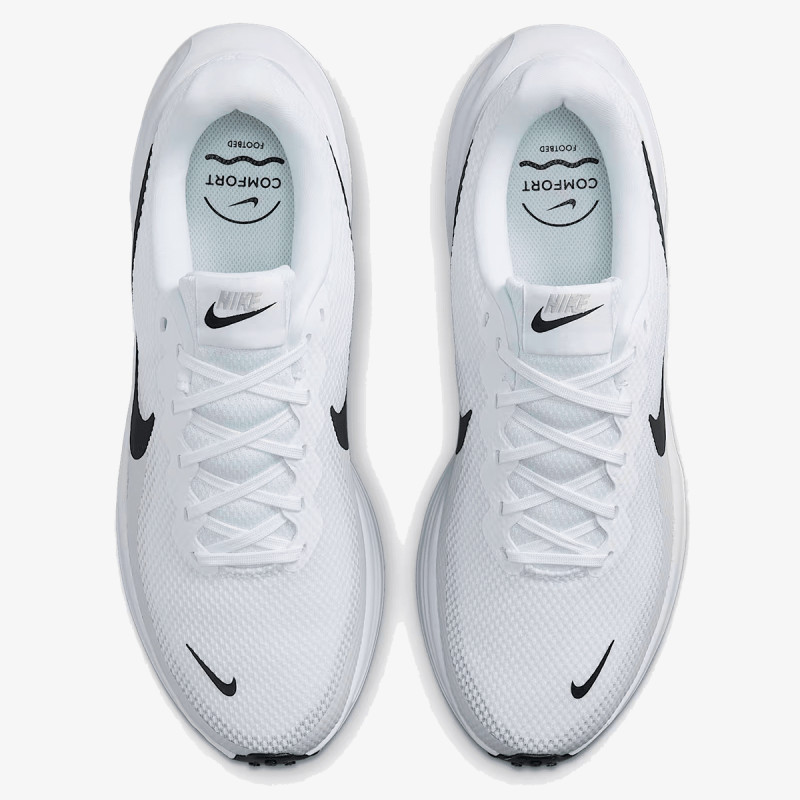 Nike REVOLUTION 8 