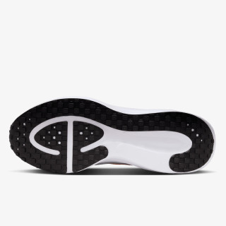 Nike NIKE REVOLUTION 8 