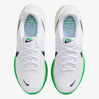 Nike Revolution 8 
