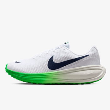Nike Revolution 8 