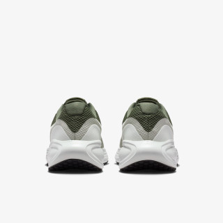 Nike NIKE REVOLUTION 8 