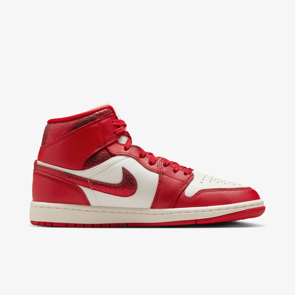Nike WMNS AIR JORDAN 1 MID SE V2 
