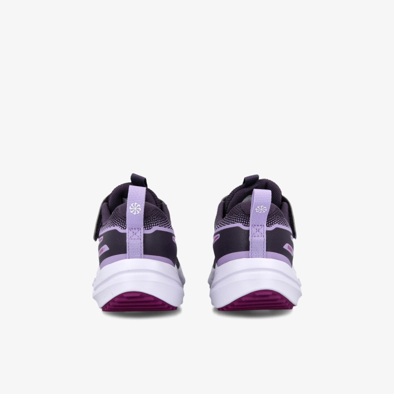 Nike Cosmic Runner 