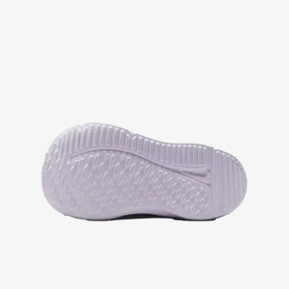 Nike Cosmic Runner 