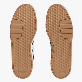 adidas COURTBEAT 