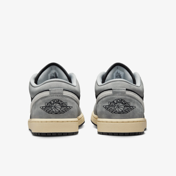 Nike Air Jordan 1 Low SE 