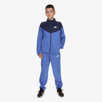 Nike Sportswear 