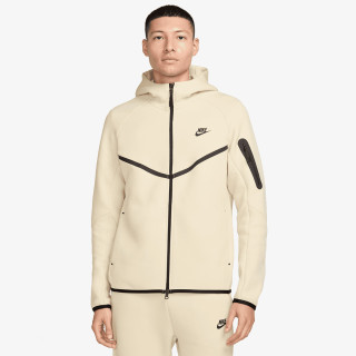 Nike Tech 