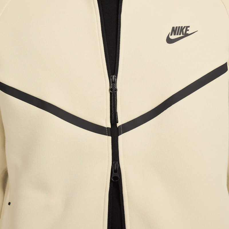 Nike Tech 