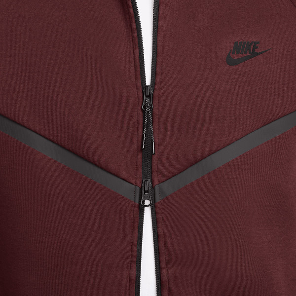 Nike Tech 