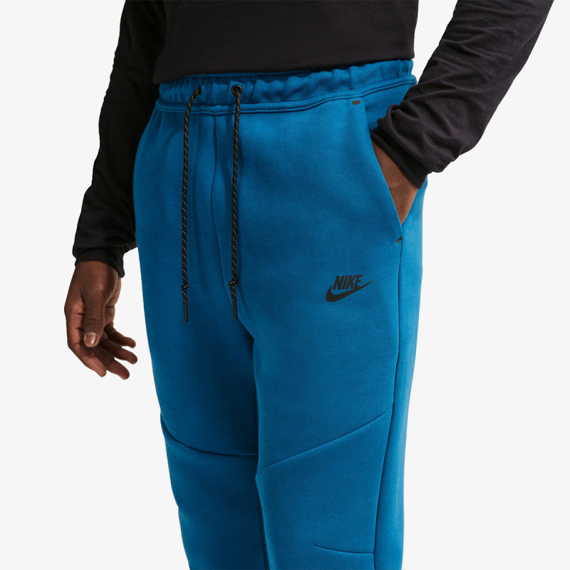 Nike M NK TCH FLC JGGR 