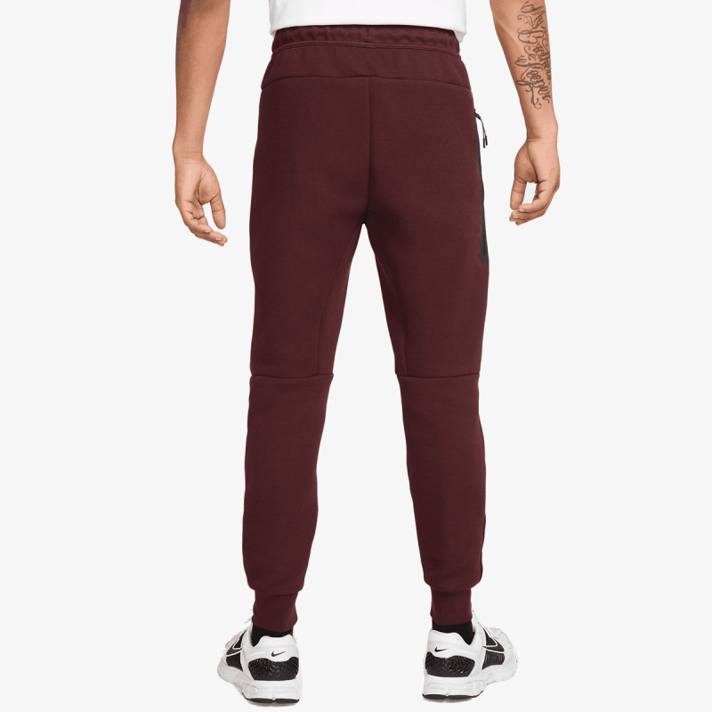 Nike Tech 