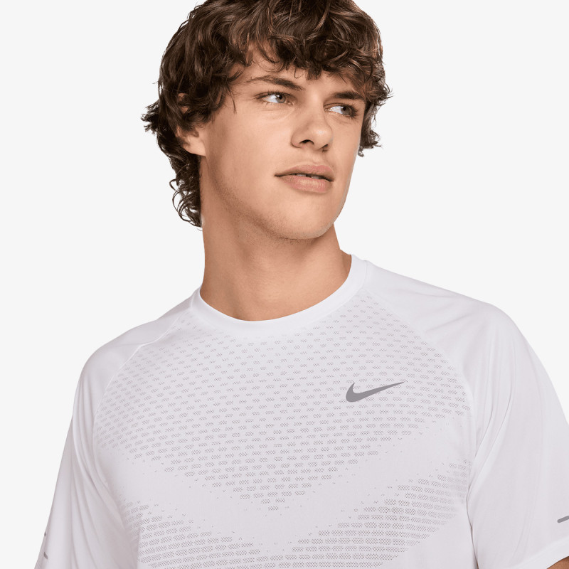 Nike Stride 