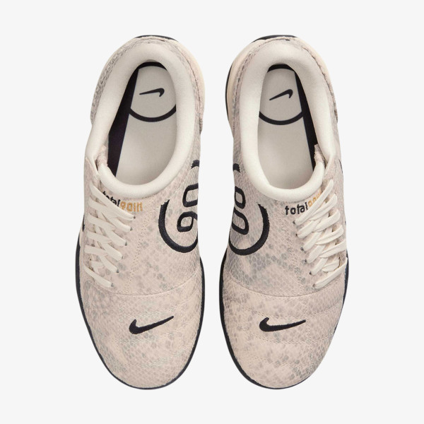 Nike Total 90 SE 