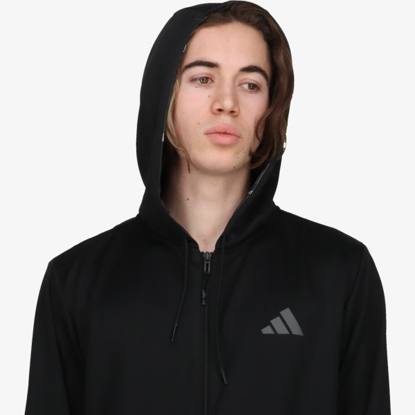 adidas Суитшърт TRAIN ESSENTIALS SEASONAL 