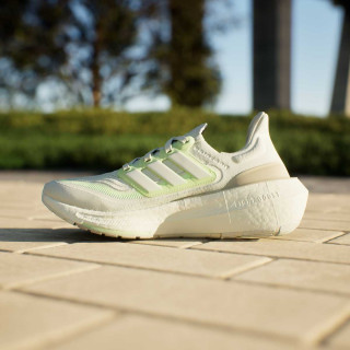 adidas ULTRABOOST LIGHT W 