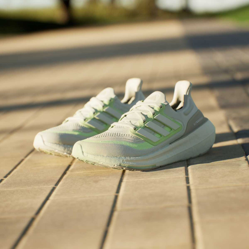 adidas ULTRABOOST LIGHT W 