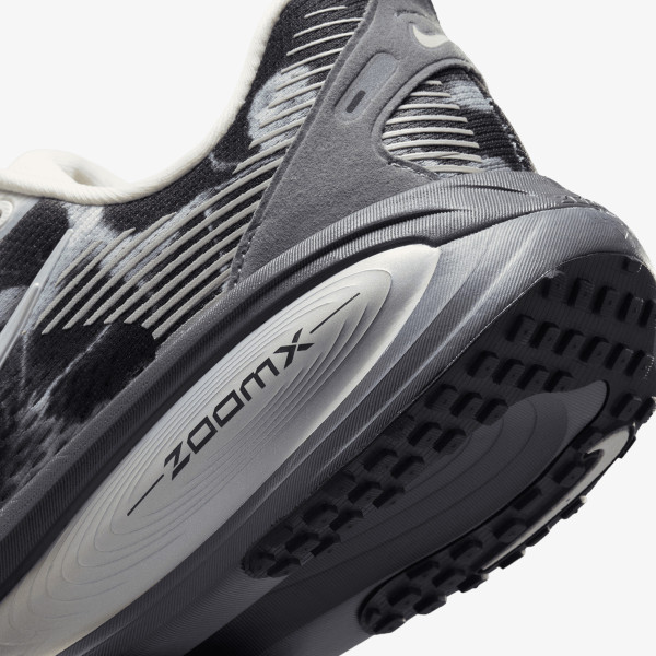 Nike Vomero 18 Se 