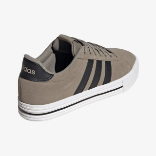 adidas Daily 4.0 
