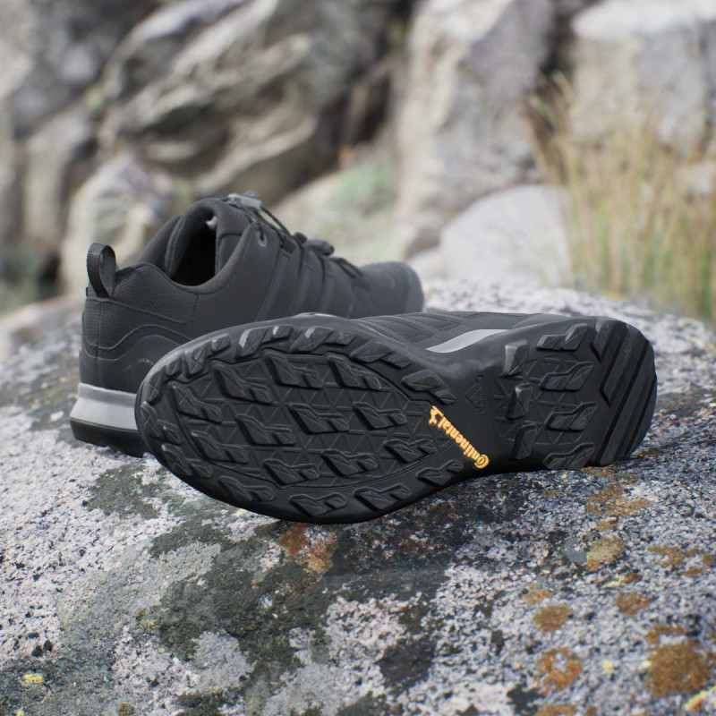 adidas Terrex Swift R2 