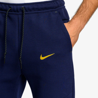 Nike FCB M NK TCH FLC JGGR 