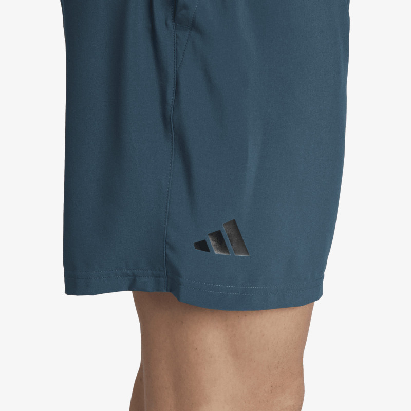 adidas CLUB 