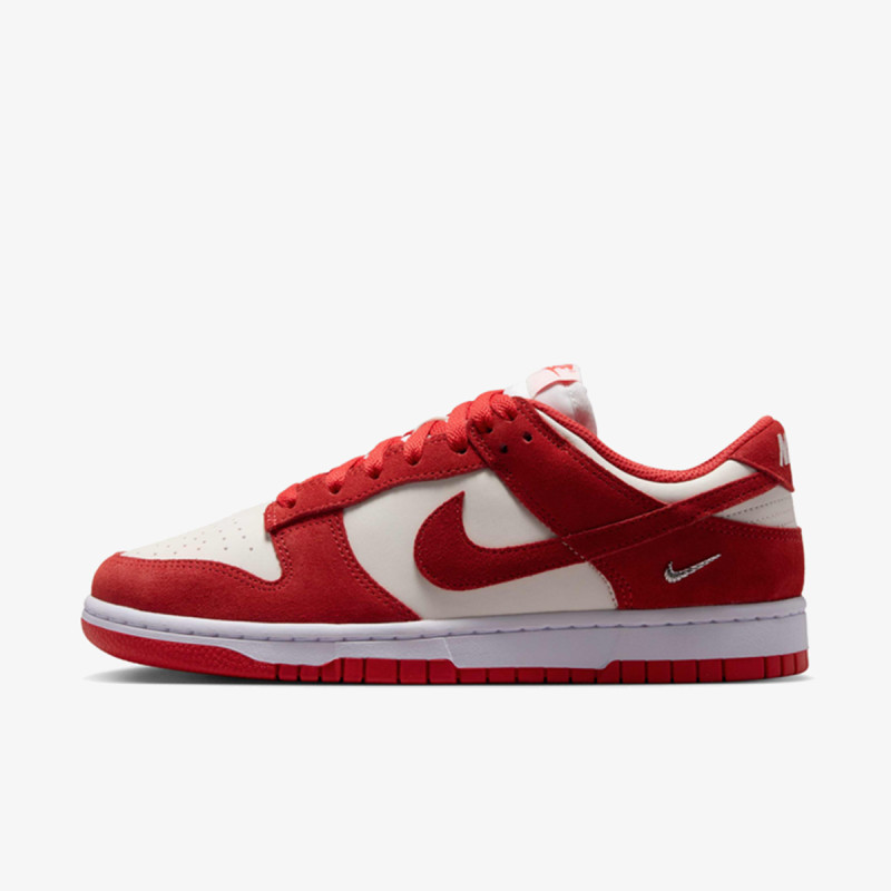 Nike WMNS NIKE DUNK LOW SE 