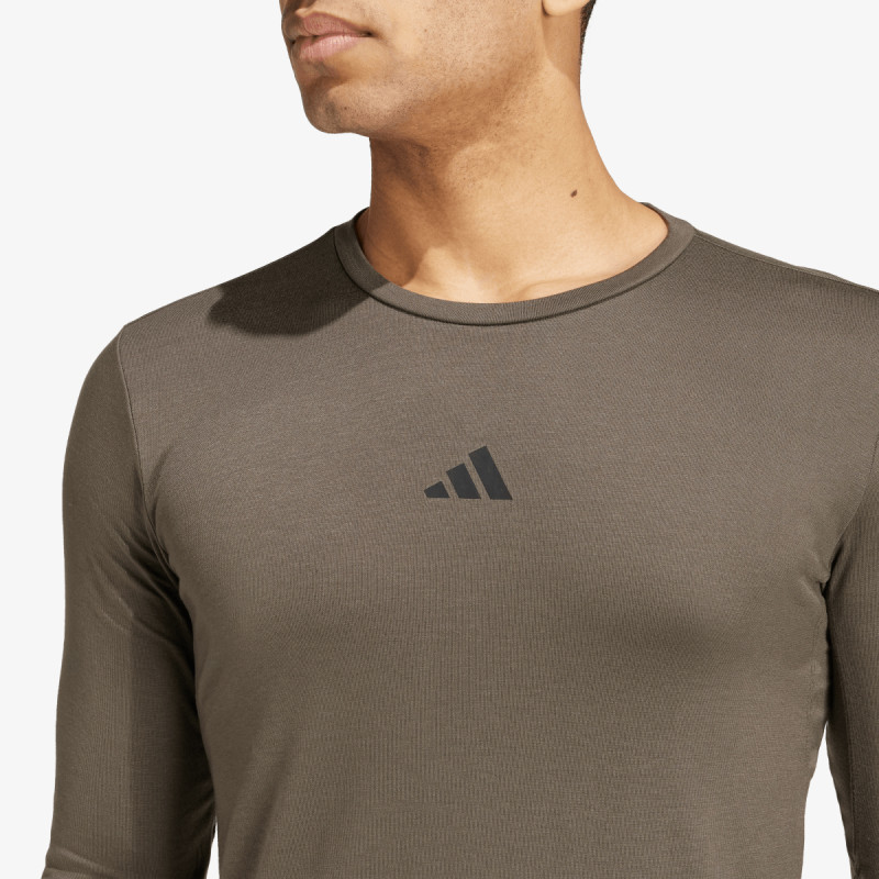adidas WO 