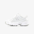 New Balance Маратонки K 740 