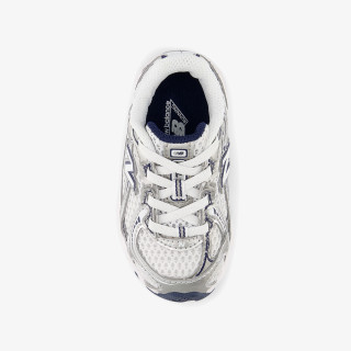 New Balance Маратонки K 740 