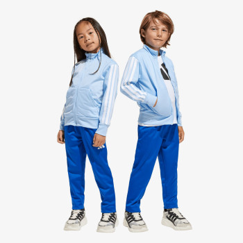 adidas Екип Essentials 