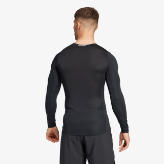 adidas Techfit 