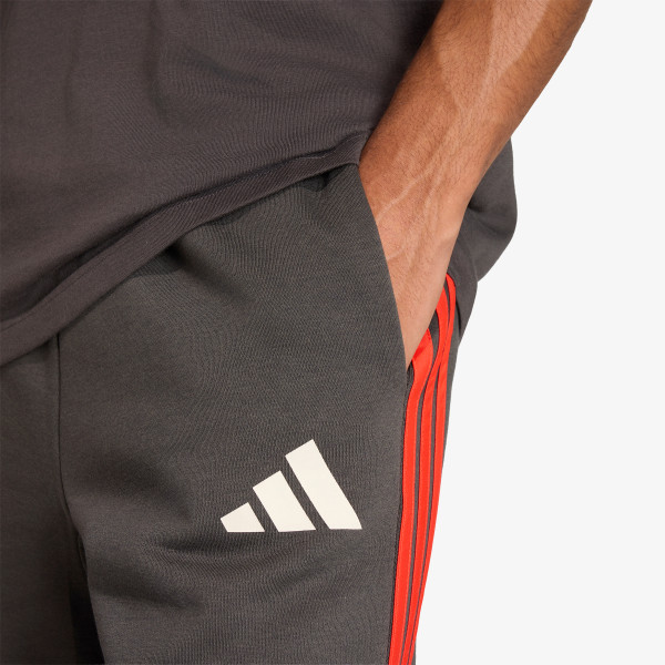 adidas Audi Formula One Team DNA 