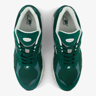 New Balance 2002R 
