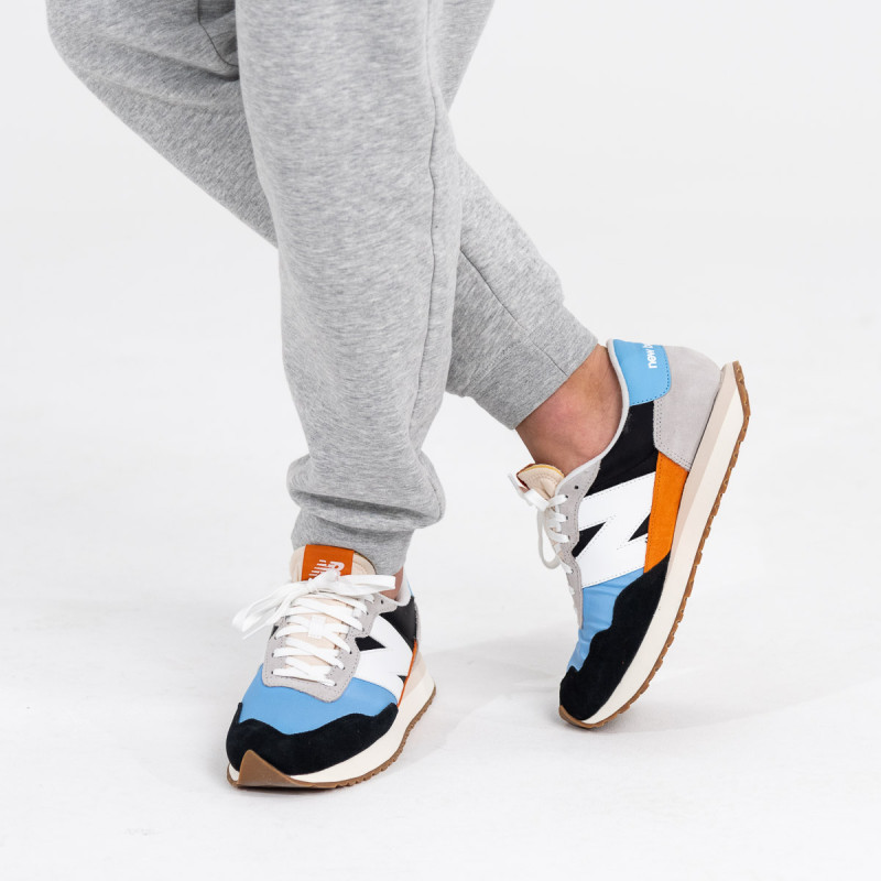 New Balance 237 