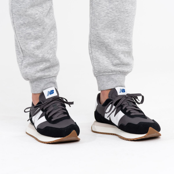 New Balance 237 