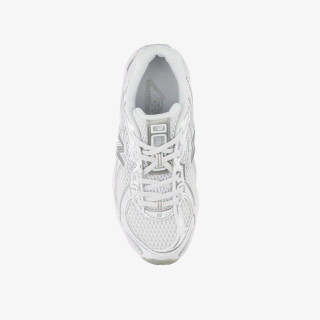 New Balance Маратонки K 740 
