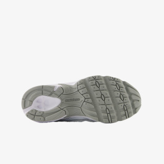 New Balance Маратонки K 740 