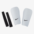 Nike Футболни кори Guard-CE 
