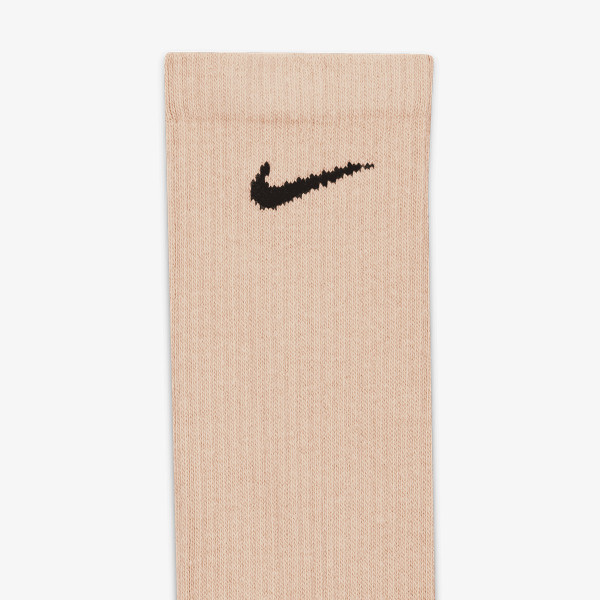 Nike Everyday Plus