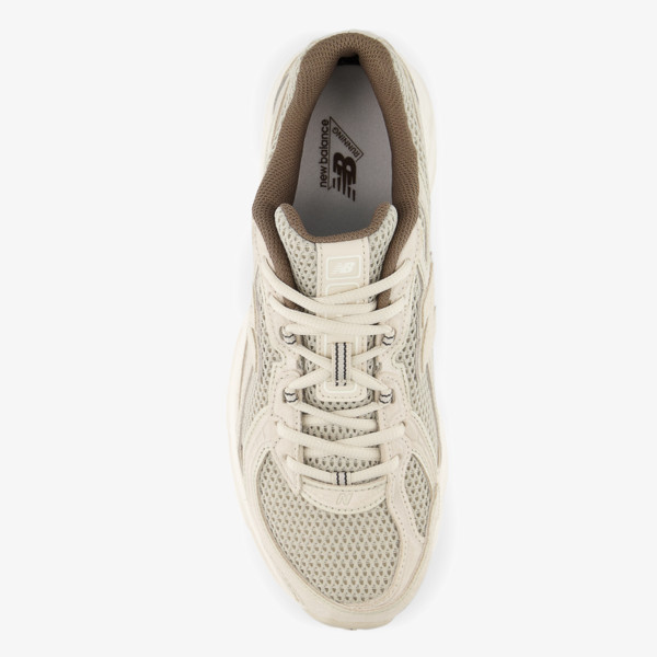New Balance 740 