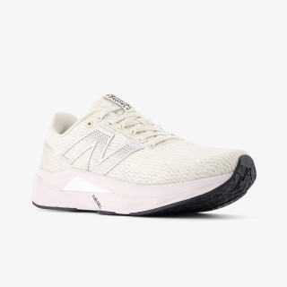 New Balance W FC PROPEL 