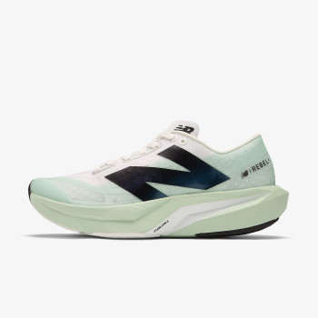 New Balance W FC Rebel 