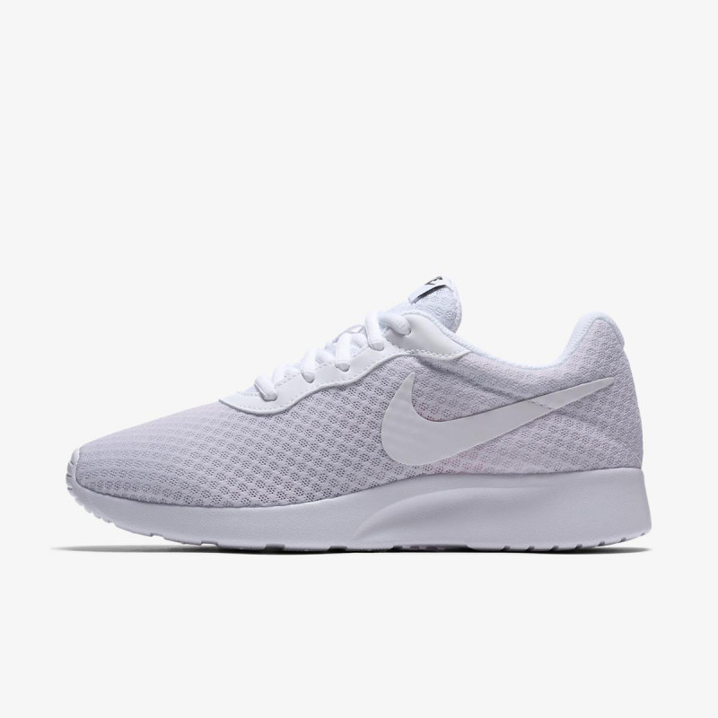 NIKE Маратонки WMNS NIKE TANJUN 