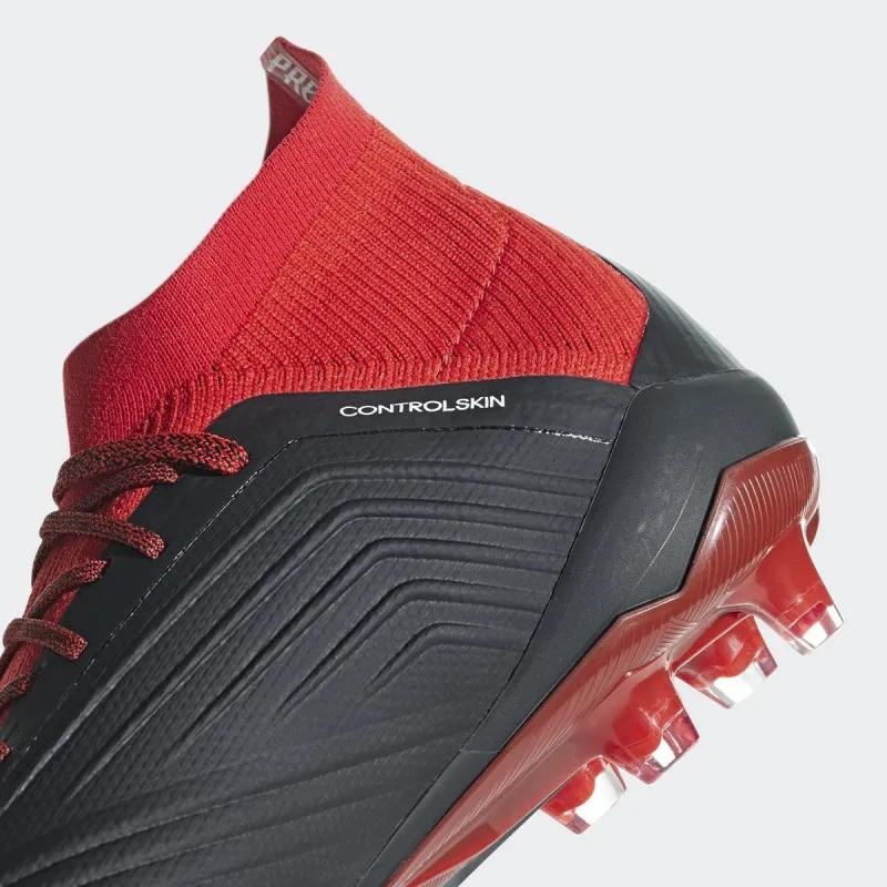 adidas Футболни обувки PREDATOR 18.1 FG 